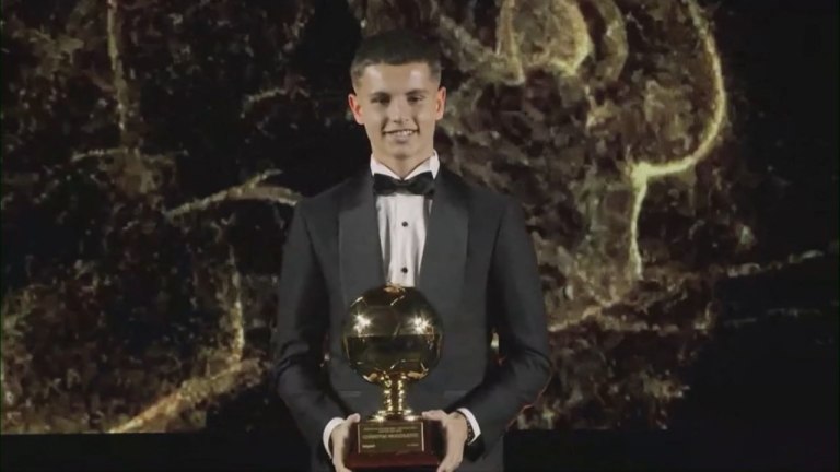 Ολυμπιακός και Μουζακίτης