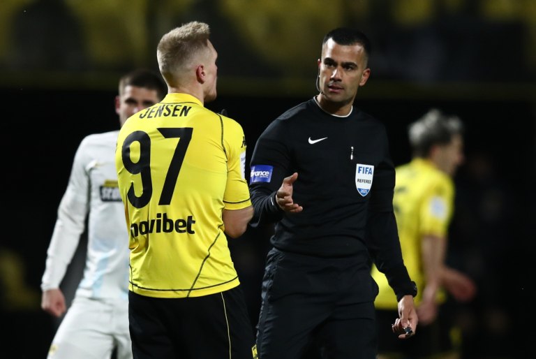 Μετά τους φιλάθλους, ο ακατάλληλος Λανουά κρύβεται και από τους διαιτητές