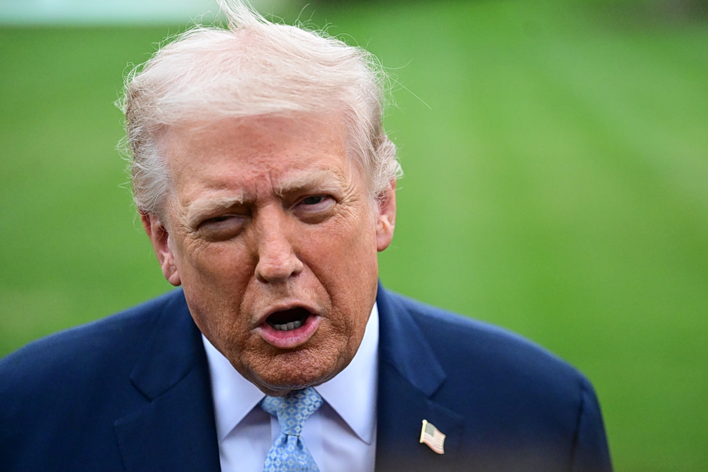 Τραμπ: Εξετάζουμε την χαλάρωση των στρατιωτικών μας επιχειρήσεων στη Μέση Ανατολή