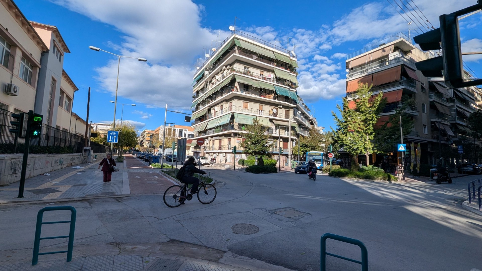 Δήμος Λαρισαίων: Προς