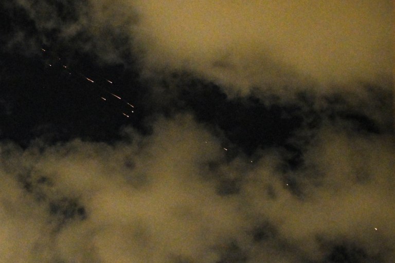 Επιθέσεις με ρουκέτες και drones εναντίον εγκαταστάσεων των ΗΠΑ στο Ιράκ