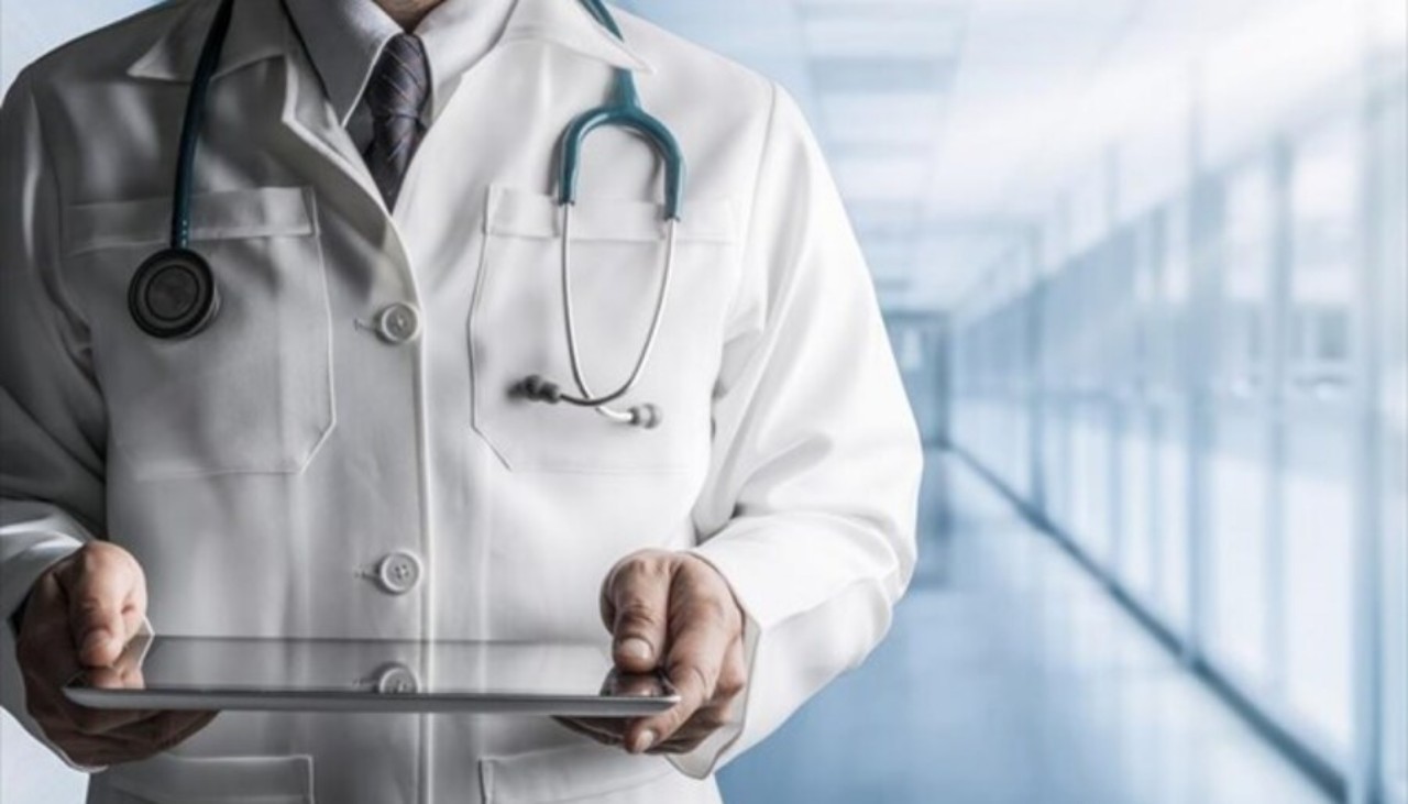 Ποινική δίωξη σε γιατρό του