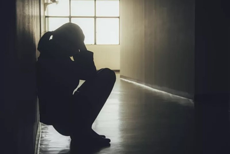 Θεσσαλονίκη: Δάσκαλος παρενοχλούσε 10χρονες μαθήτριές του  Τους προσέφερε ακόμα και χρήματα