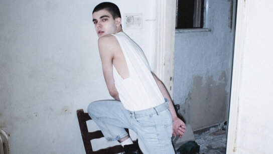 Jo Dennys: Καρφώνει την Pizza Fan