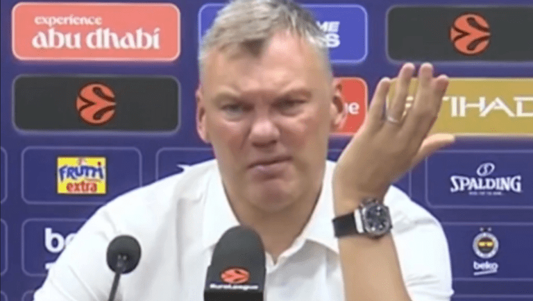 Ο Γιασικεβίτσιους νευρίασε με ρεπόρτερ: Πηγαίνετε σε σχολή δημοσιογραφίας; (vid)