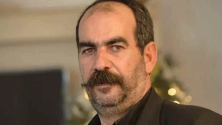 Να σπάσει την ομερτά