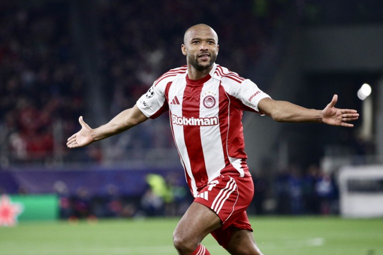 Ολυμπιακός και ΑΕΚ δοκιμάζονται εντός έδρας, στο Πανθεσσαλικό ο ΠΑΟΚ  Θρίλερ για την οκτάδα στην τελευταία αγωνιστική