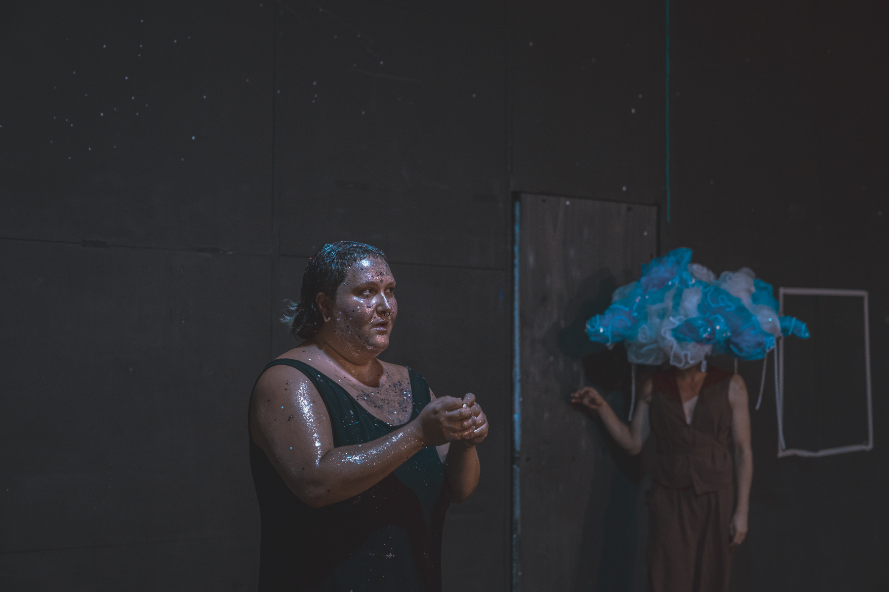 Σαν Άγριο Άλογο: Η Ασήμω