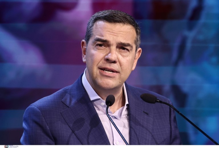 Έριξε το σύνθημα ο Τσίπρας: Στο +3 το κόμμα  Mε νέα χρώματα το Ινστιτούτου