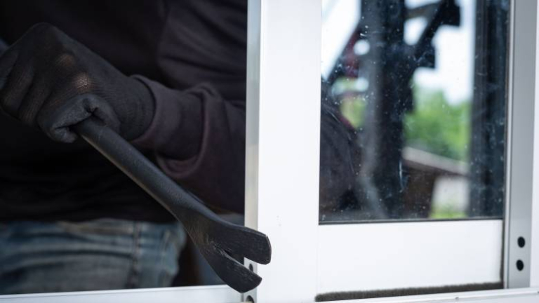 Θεσσαλονίκη: Διέρρηξαν