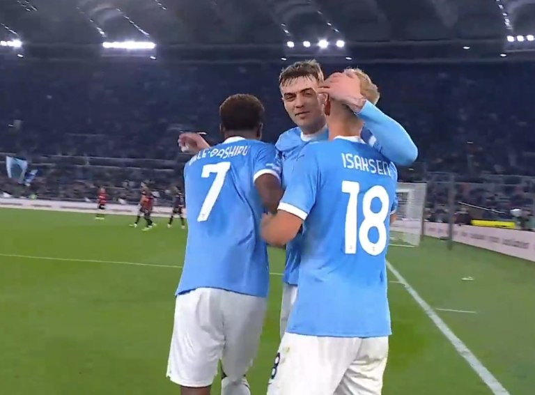 Λάτσιο-Μίλαν 1-0: Οι φιλοξενούμενοι κλώτσησαν την ευκαιρία, κερδισμένη η Ιντερ (+8)  Λεάο κατά Αλέγκρι (pics)