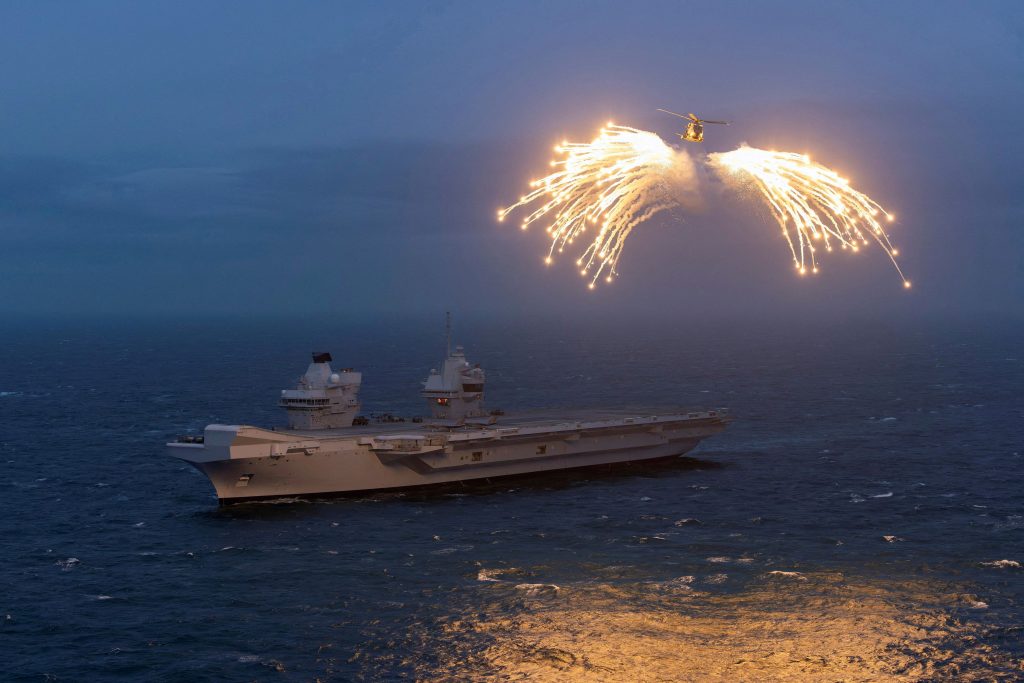 Το αεροπλανοφόρο Prince of Wales ζεσταίνει τις μηχανές του: Η ναυαρχίδα του βρετανικού στόλου και οι 400 στρατιωτικοί στην Κύπρο