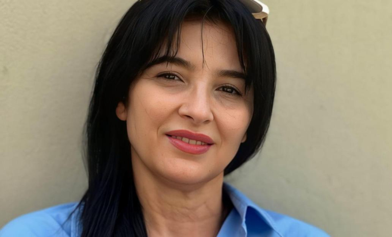 Αλβανία: Η πρώτη ψηφιακή υπουργός στο εδώλιο