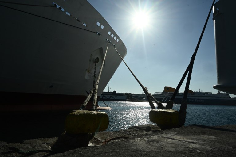 Δένουν κάβους τα πλοία την Πέμπτη, 5 Μαρτίου  24ωρη απεργία από την ΠΝΟ