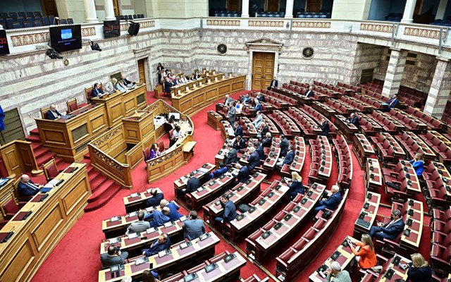 Στη Βουλή η τροπολογία που