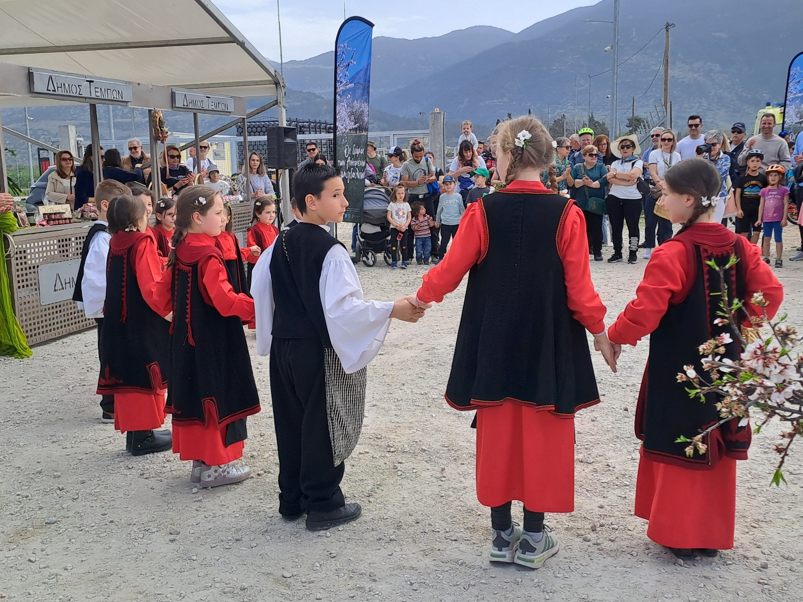 Δήμος Τεμπών: Πρεμιέρα