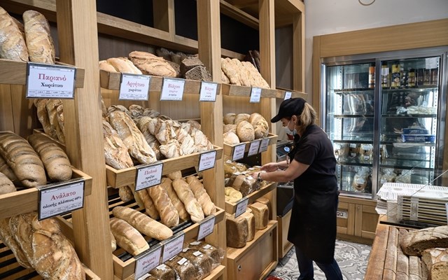 Ψωμί: Από 1,30 ευρώ το κιλό το 2006 στα 3,40 ευρώ το 2026 - Πόσοι φούρνοι έχουν βάλει λουκέτο