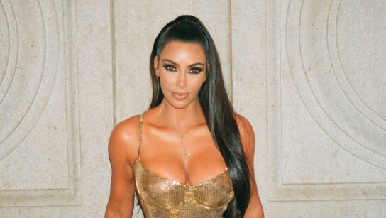 Η Kim Kardashian έκλεισε τα 45