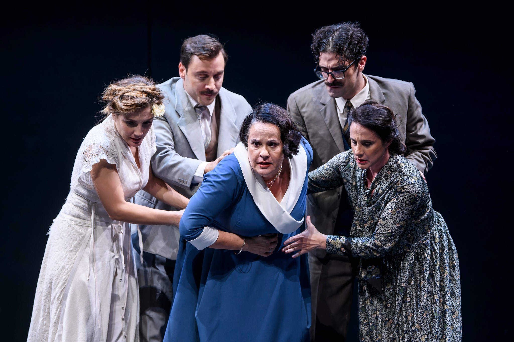 Τρίτο Στεφάνι: Οι πρώτες