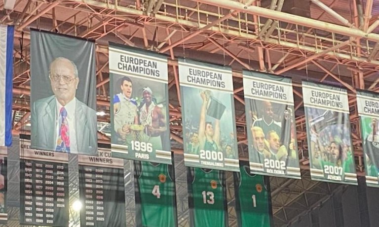 Παναθηναϊκός: Τι έγραψαν στη Σερβία για την αντικατάσταση του Μποντιρόγκα στα λάβαρα του ΟΑΚΑ