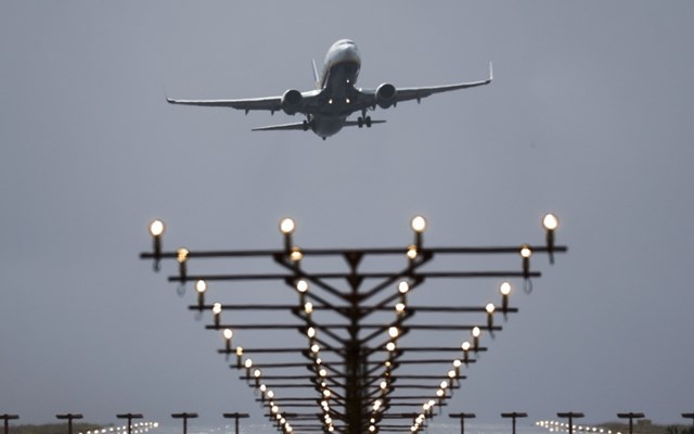 Γεμάτα αεροπλάνα για