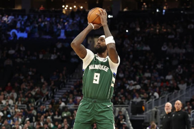 Πόρτλαντ Τρέιλ Μπλέιζερς  Μιλγουόκι Μπακς 130-99: Νέα βαριά ήττα για τα Ελάφια  Όλα τα αποτελέσματα της βραδιάς (vids)