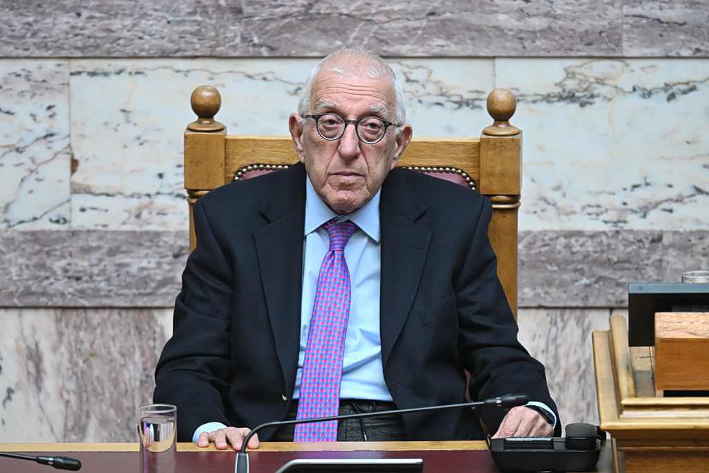 Υποκλοπές: Στην επιτροπή Δεοντολογίας στέλνει ο Κακλαμάνης το θέμα των διαρροών για ΕΥΠ