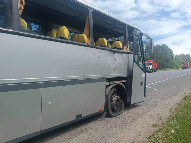 Ρωσία: Πλήγμα της Ουκρανίας σε λεωφορείο που μετέφερε παιδιά, ένας νεκρός – Διαψεύδει το Κίεβο