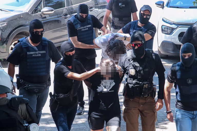 Θεσσαλονίκη: Στα δικαστήρια οι συλληφθέντες για τη φονική επίθεση στο σπίτι της Βάγιας Νέστορα