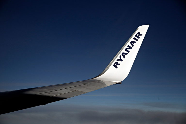 Ryanair: Ανακοίνωσε στους εργαζομένους ότι κλείνει τη βάση της στη Θεσσαλονίκη – Το «παράθυρο» που αφήνει