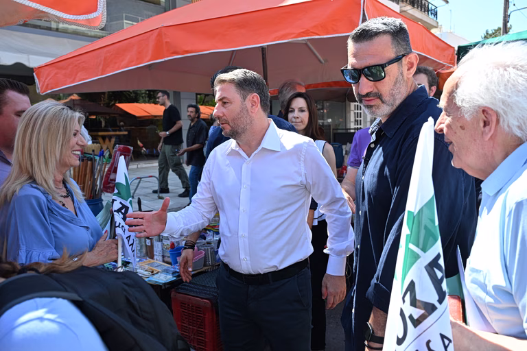 ΠΑΣΟΚ: Σύγκρουση με την κυβέρνηση στο «τερέν» της καθημερινότητας επιδιώκει ο Ανδρουλάκης