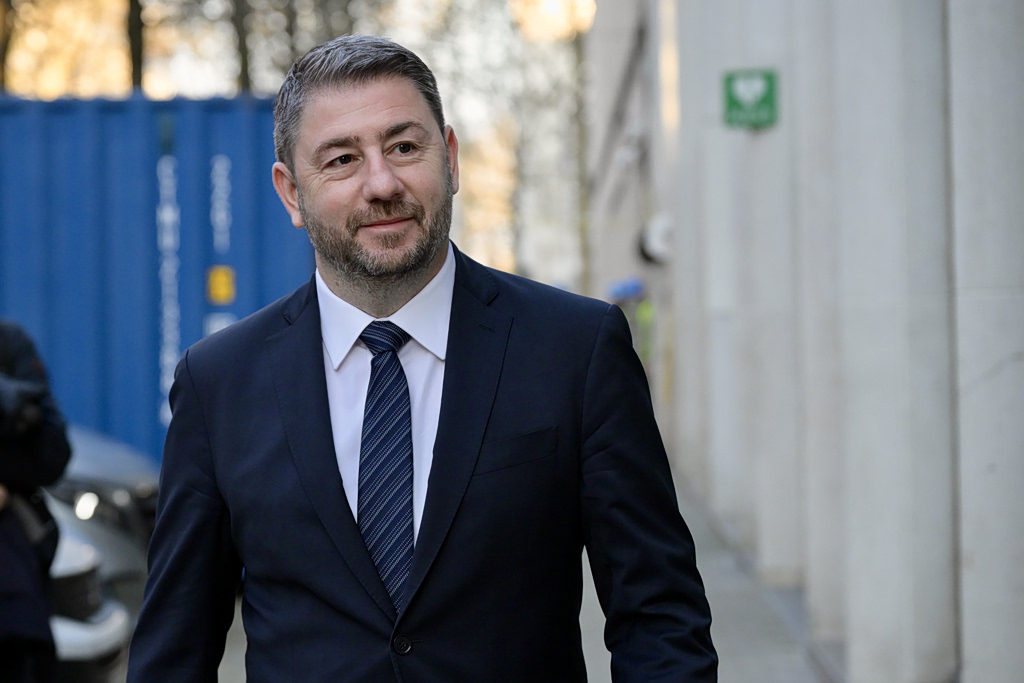 Ανδρουλάκης vs Τσίπρας: Το υπερατού της Κεντροαριστεράς