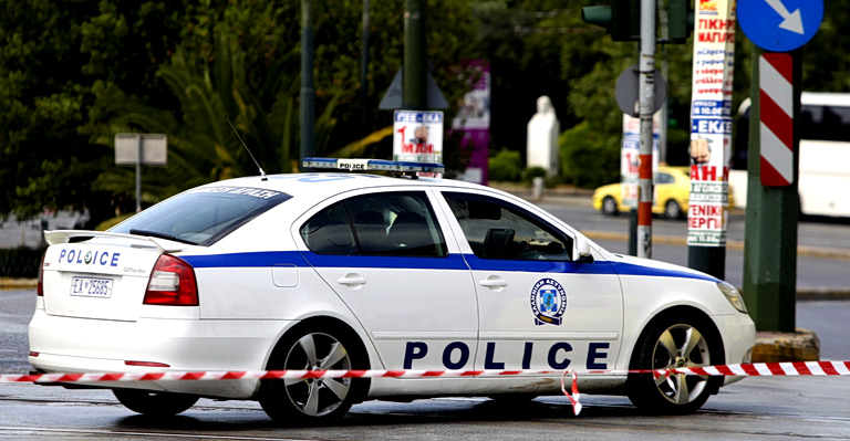 Μικρολίμανο: Αστυνομικοί πυροβόλησαν και τραυμάτισαν άνδρα που είχε στην κατοχή του όπλα και χειροβομβίδες