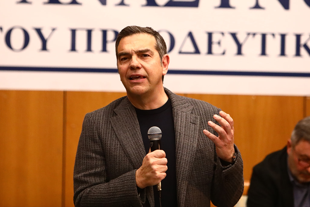 Αλέξης Τσίπρας: Το μανιφέστο άναψε φωτιές