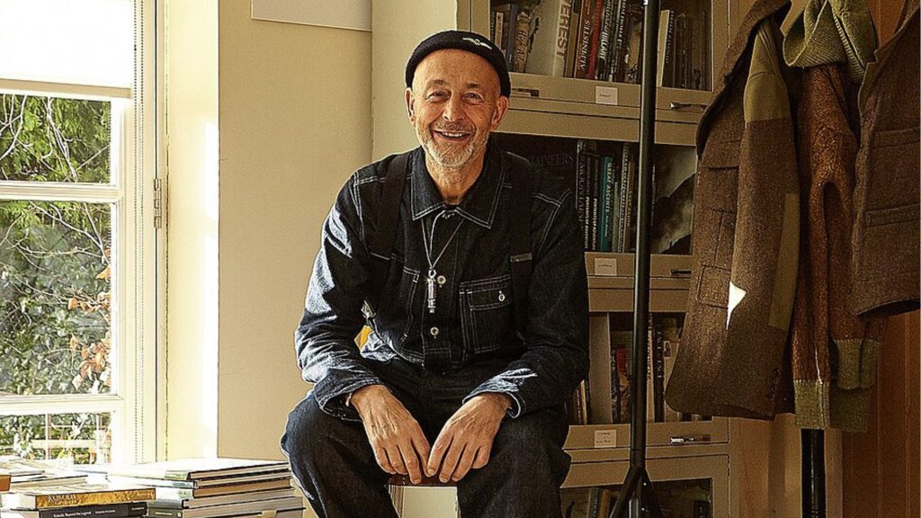 Πέθανε ο Βρετανός σχεδιαστής ρούχων, Nigel Cabourn, σε ηλικία 77 ετών
