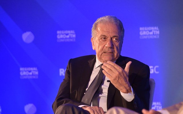 Το ένταλμα σύλληψης σε βάρος Δ. Αβραμόπουλου στο Βέλγιο για το Qatargate και οι απαντήσεις του βουλευτή της ΝΔ