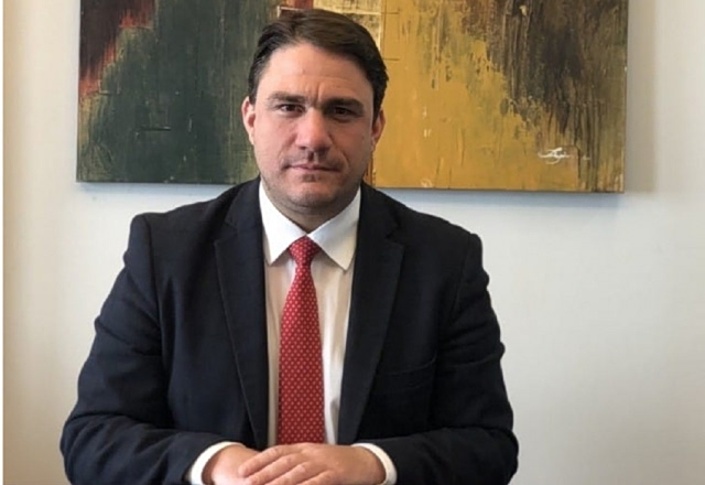 Τσουκαλάς: Η ΝΔ αντιγράφει το εργασιακό μοντέλο της Βουλγαρίας