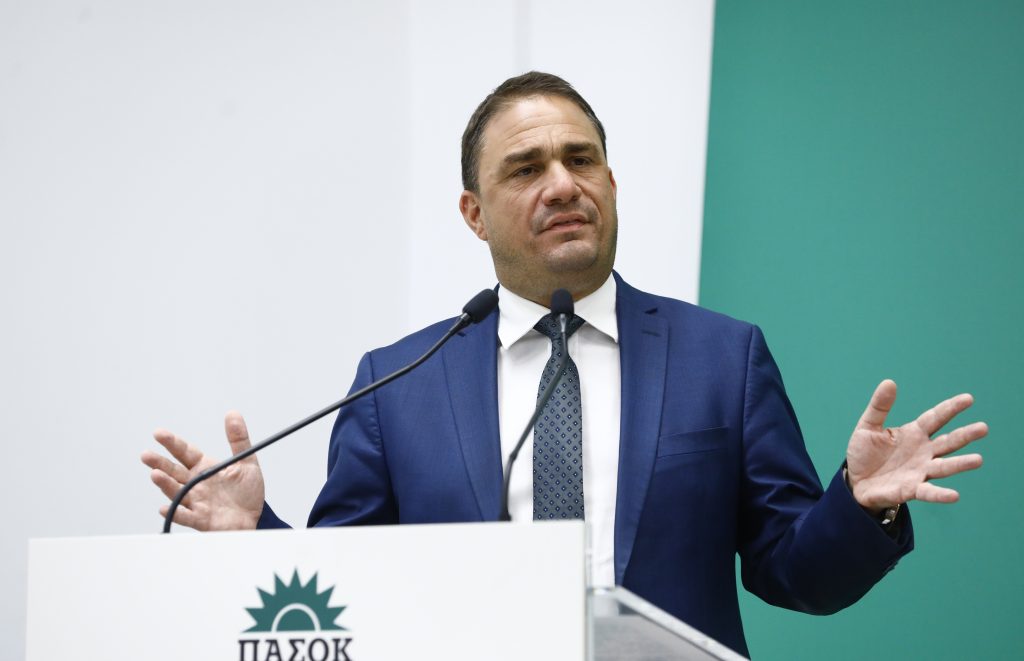 Τσουκαλάς: Ελπίζω μετά τον Ντίλιαν που ο πρωθυπουργός μπερδεύει με τον Μπόμπ Ντίλαν, δεν έχει ξεχάσει και τον Δημητριάδη