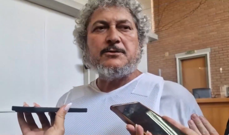 Τζέιμς Δαλαμάγκας: Πώς κατάφερε να ζει σαν «φάντασμα» στο Αίγιο – Για 27 χρόνια δεν έκανε καμία πράξη με το Ελληνικό Δημόσιο