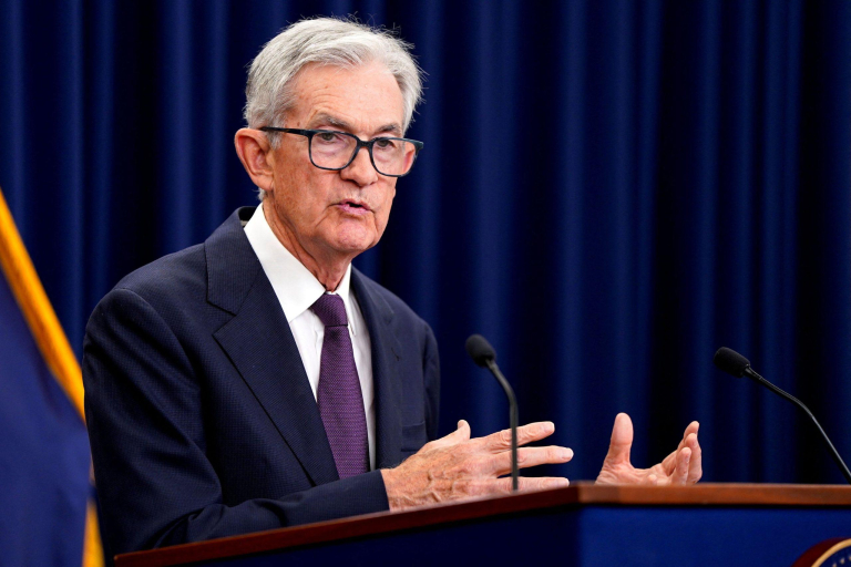 Γιατί ο Τζερόμ Πάουελ παραμένει στη Federal Reserve;