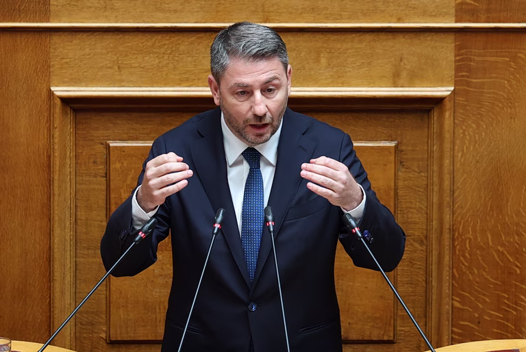 Ανδρουλάκης: Live η ομιλία στη Βουλή για το πολυνομοσχέδιο της κυβέρνησης – Στο επίκεντρο η τροπολογία για τους δανειολήπτες