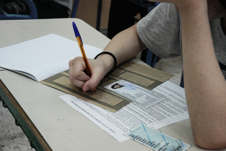 Οι πρώτες εκτιμήσεις για τα θέματα στη Νεοελληνική Γλώσσα και Λογοτεχνία