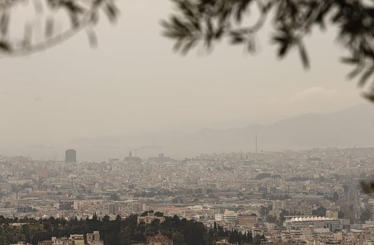 Καιρός: Έρχεται ξανά σκόνη από την Αφρική – Ποιες περιοχές θα επηρεαστούν