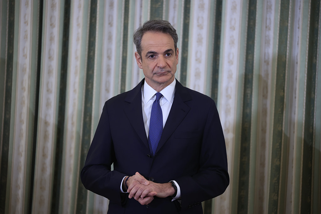 Ο Μητσοτάκης αποφασίζει για 4 ή 5 «αναβαθμίσεις» – Είσοδοι, επιστροφές, μετακινήσεις στην κυβέρνηση