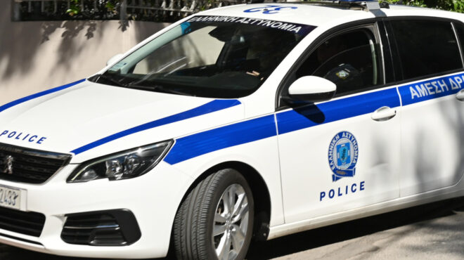 Συνελήφθη 19χρονος που λίγο νωρίτερα είχε αρπάξει κοσμήματα και χρυσές – Πώς εξαπάτησε ζευγάρι στο Μοσχάτο
