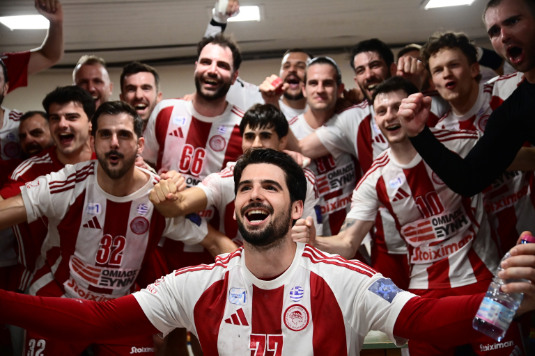 ΑΕΚ – Ολυμπιακός 27-31: Διπλό και πρωτάθλημα για τους Ερυθρόλευκους!