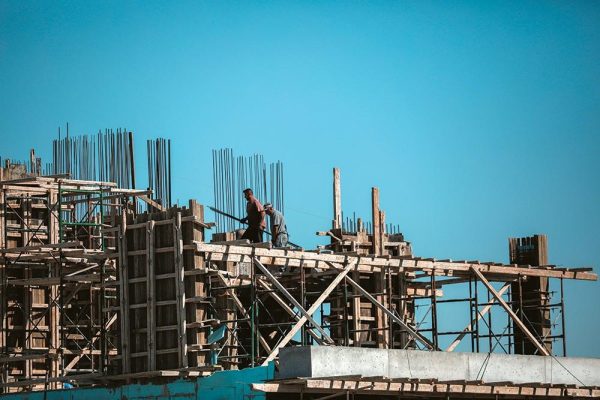 Κοινωνική αντιπαροχή: Το restart της στεγαστικής πολιτικής και το στοίχημα της προσιτής κατοικίας