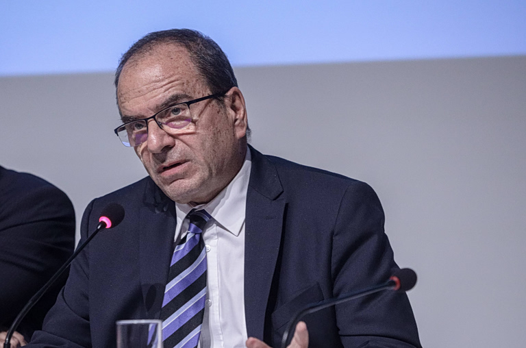 Χρήστος Ράμμος: Ηχηρή παρέμβαση για το Κράτος Δικαίου – Η «κορυφή του παγόβουνου»