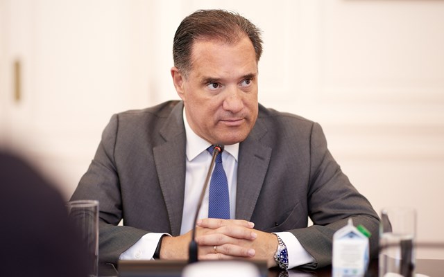 Ο Γεωργιάδης αδειάζει Θεοχάρη για Σαμαρά και... συγχαίρει  Τσίπρα
