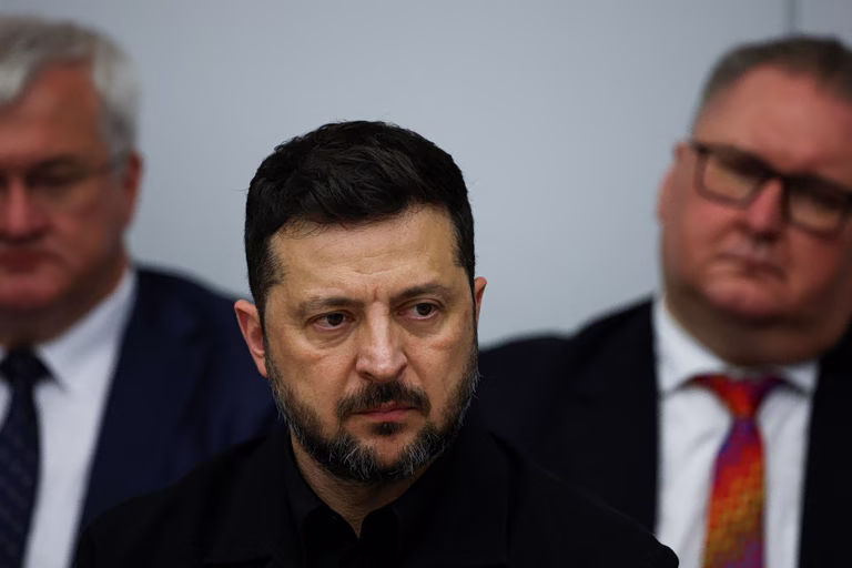 Ζελένσκι: «Μόνο ένας άνδρας, ο Πούτιν» ευθύνεται για τον πόλεμο – Τι θα συζητηθεί στη συνάντηση στο Ράμσταϊν